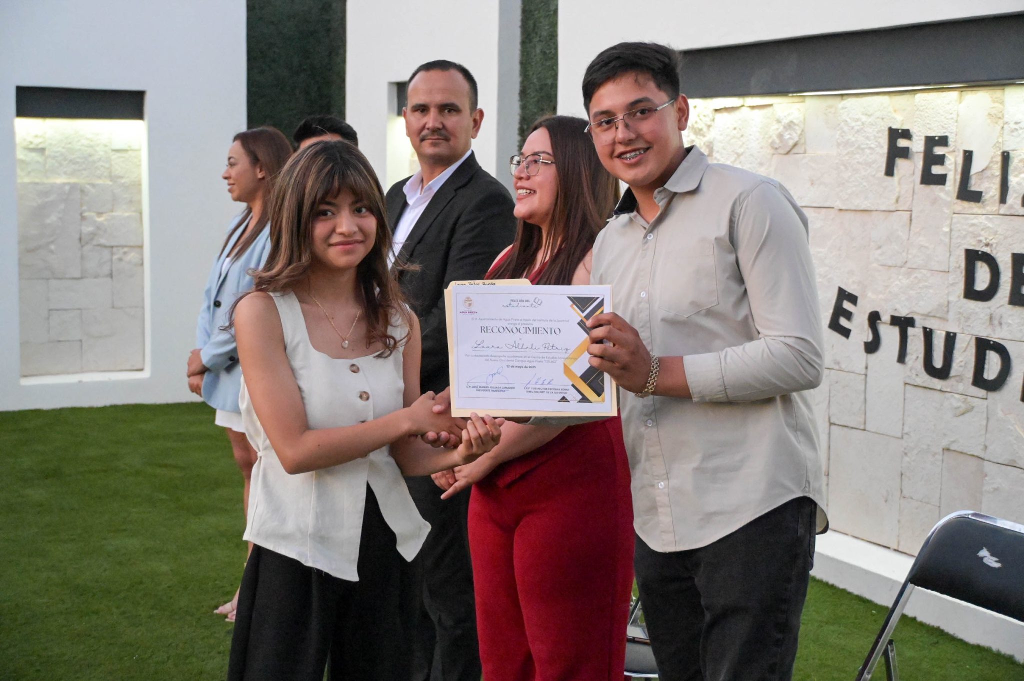 reconocimientos dia del estudiante-52