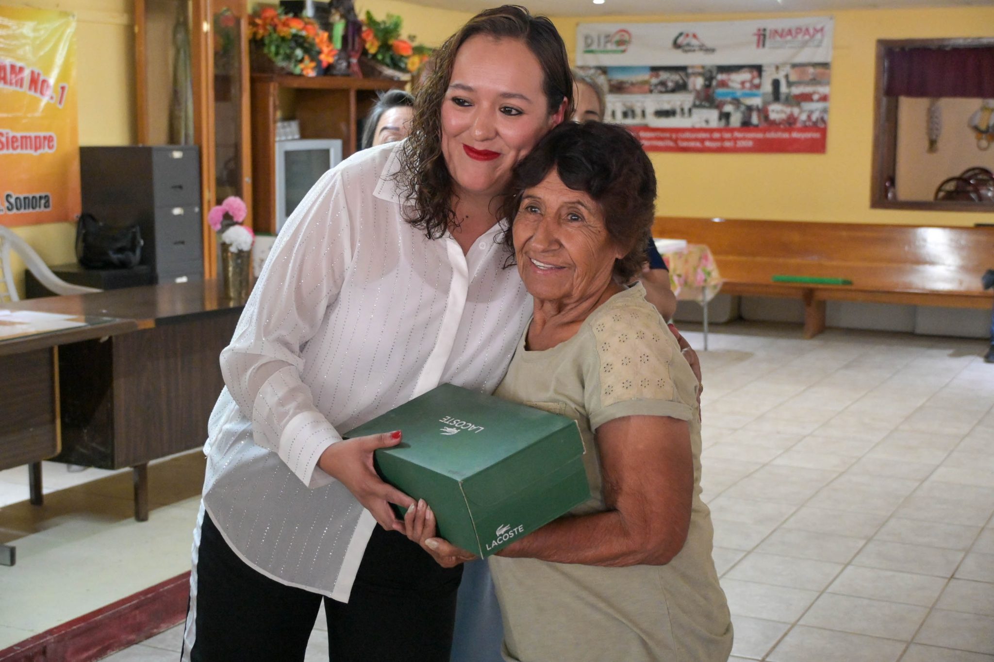entrega de tenis inapam-4