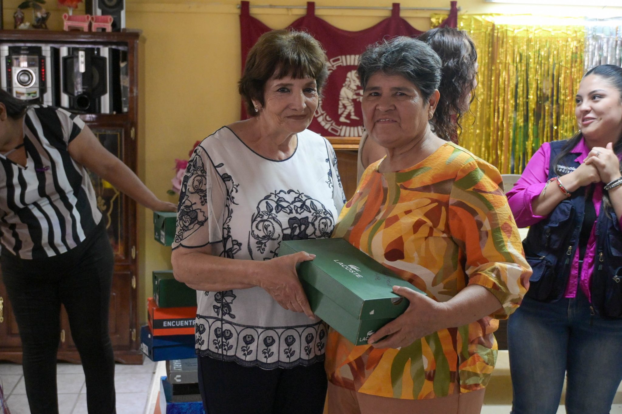 entrega de tenis inapam-40