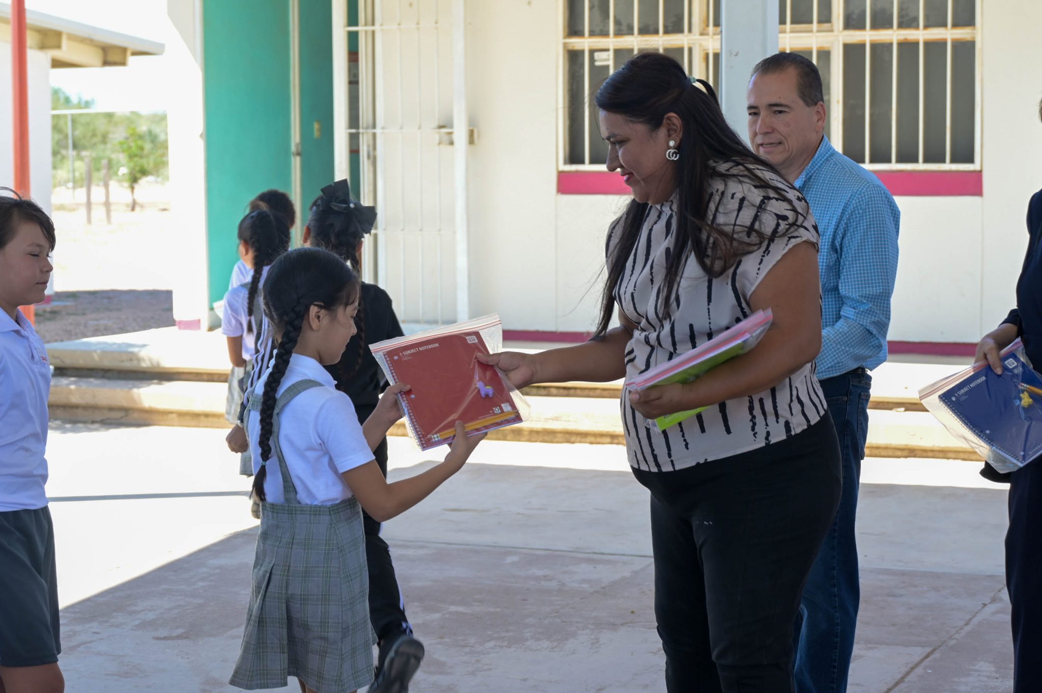 entrega de utiles-10