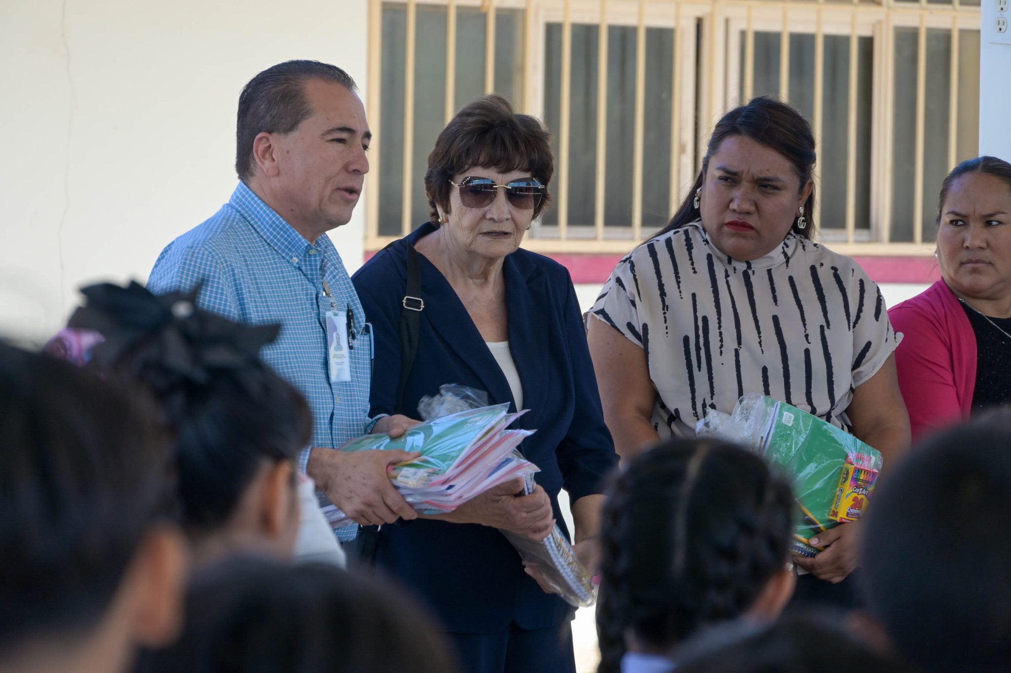 entrega de utiles-4